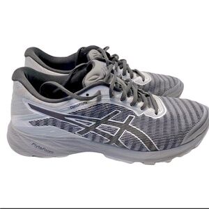 ASICS sneakers 👟 flyte foam US 10 size , they’re super comfortable and cool